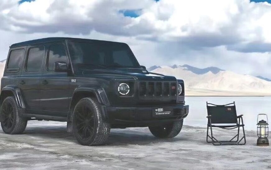 Mercedes G-Serisi'nin Çinli kopyası yapay zeka görselleri yüzünden alay konusu oldu